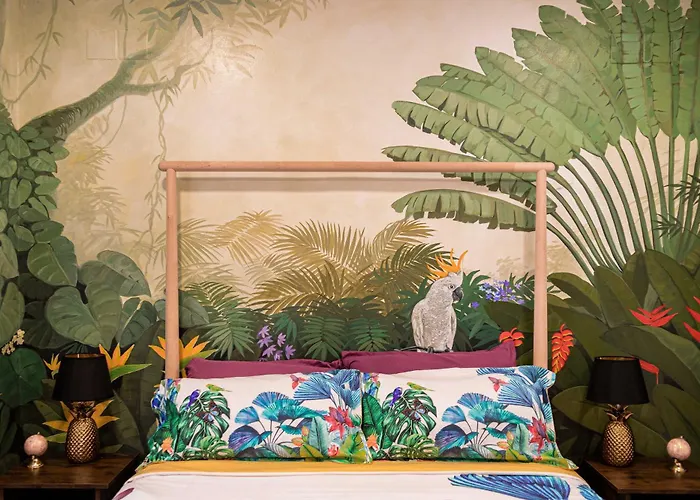 Artistic Flat Next To Ruzafa Welcome To The Jungle