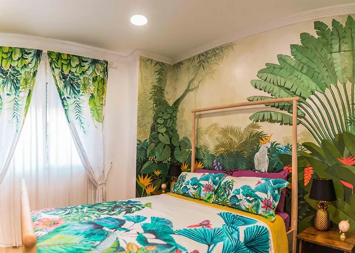 Artistic Flat Next To Ruzafa Welcome To The Jungle