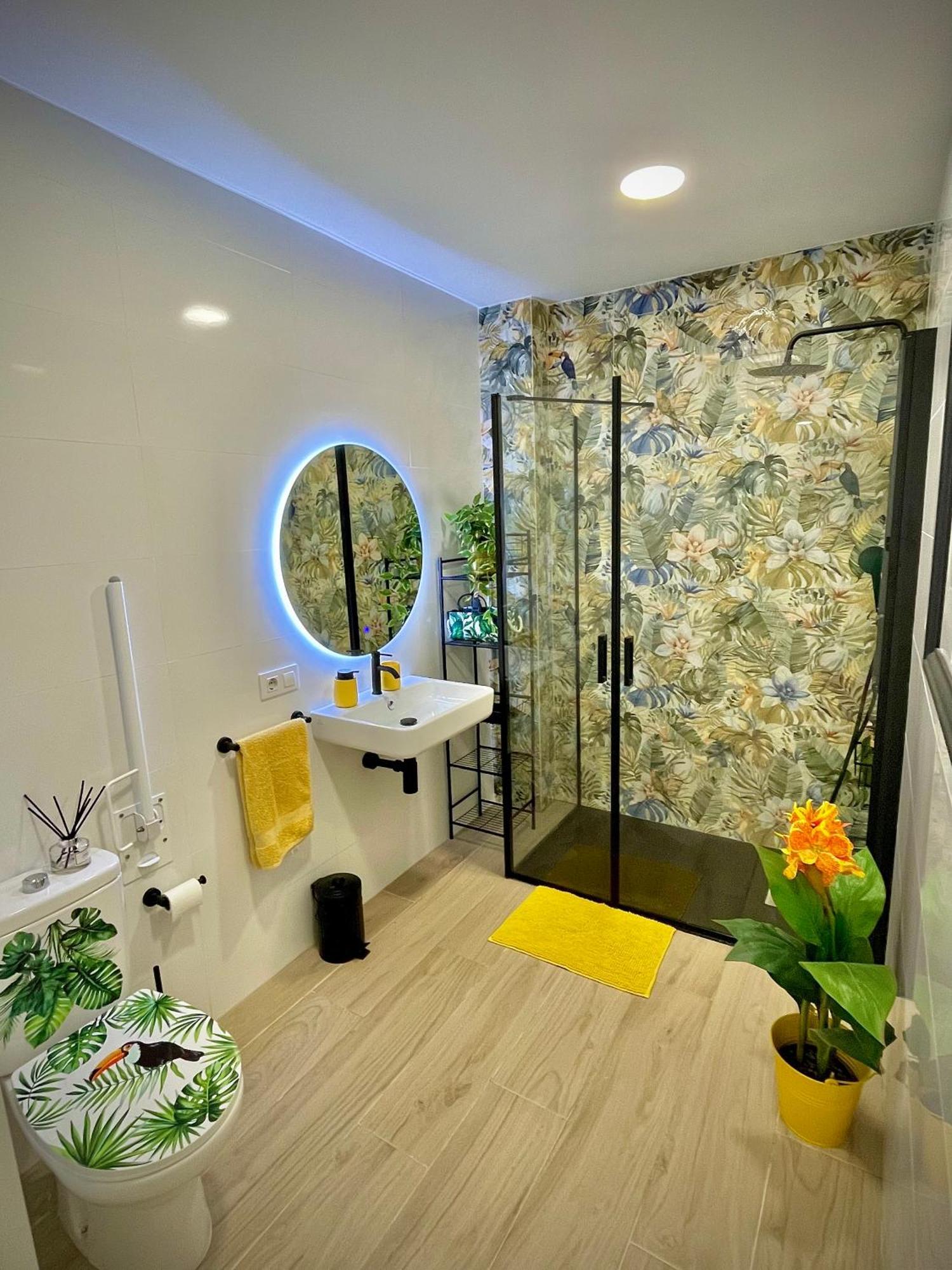 Artistic Flat Next To Ruzafa Welcome To The Jungle * Valenza