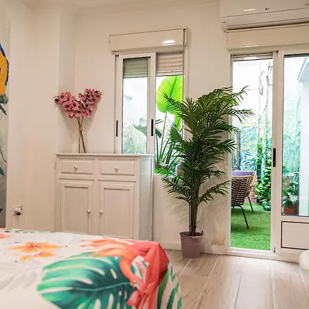 Artistic Flat Next To Ruzafa Welcome To The Jungle Valencia Exterior photo
