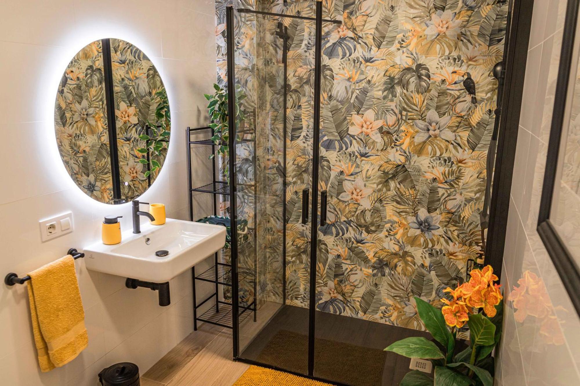 Artistic Flat Next To Ruzafa Welcome To The Jungle Apartment