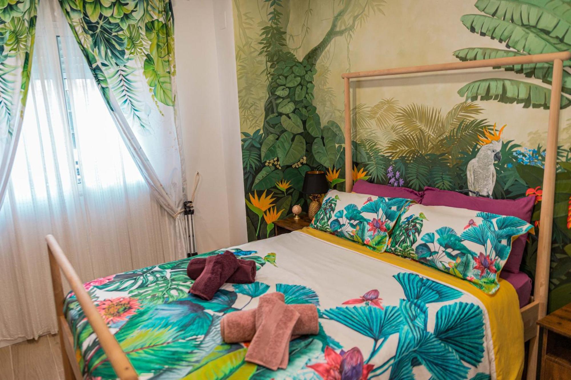 Artistic Flat Next To Ruzafa Welcome To The Jungle Apartment Valencia