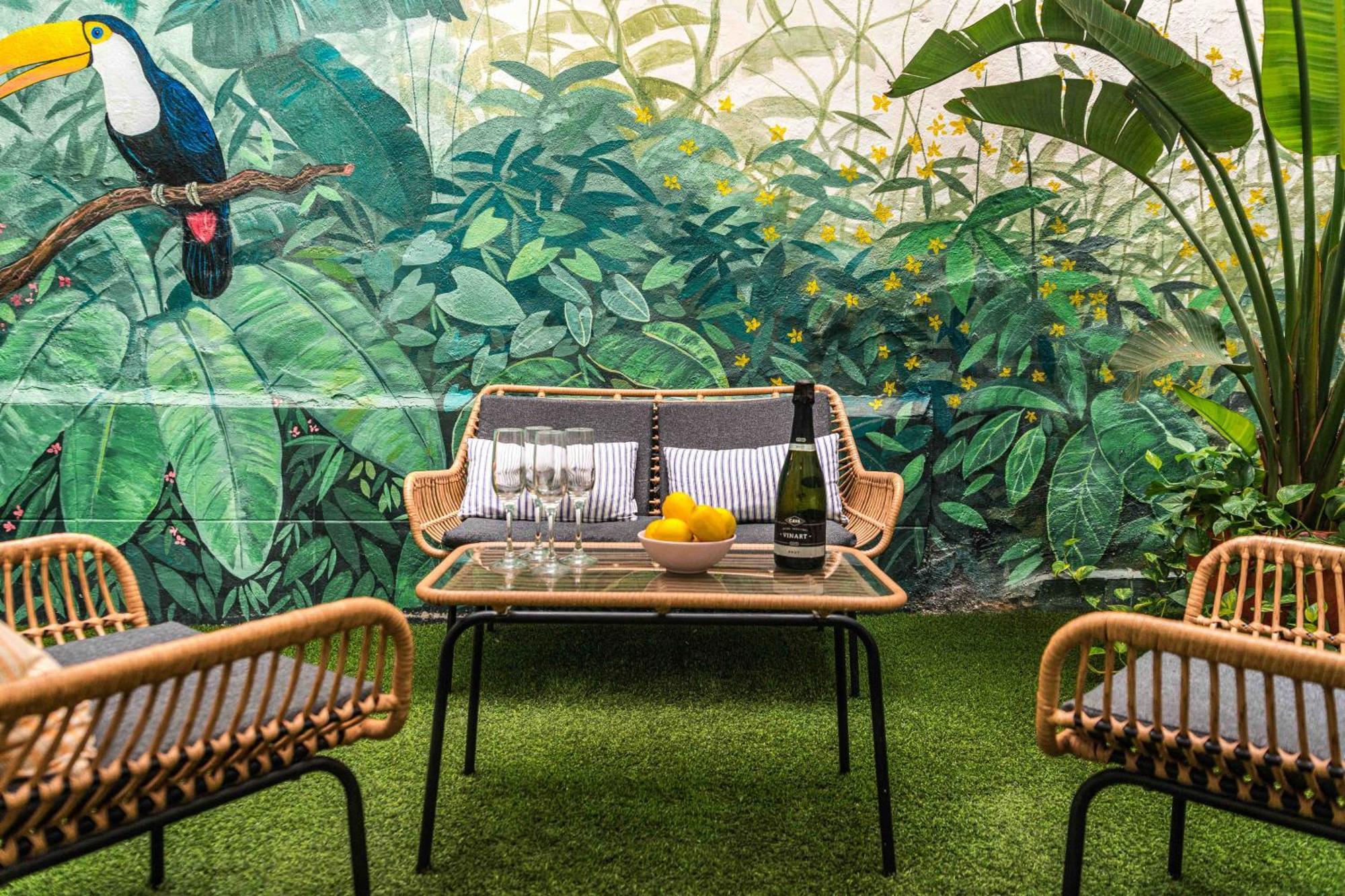 Artistic Flat Next To Ruzafa Welcome To The Jungle * Valencia