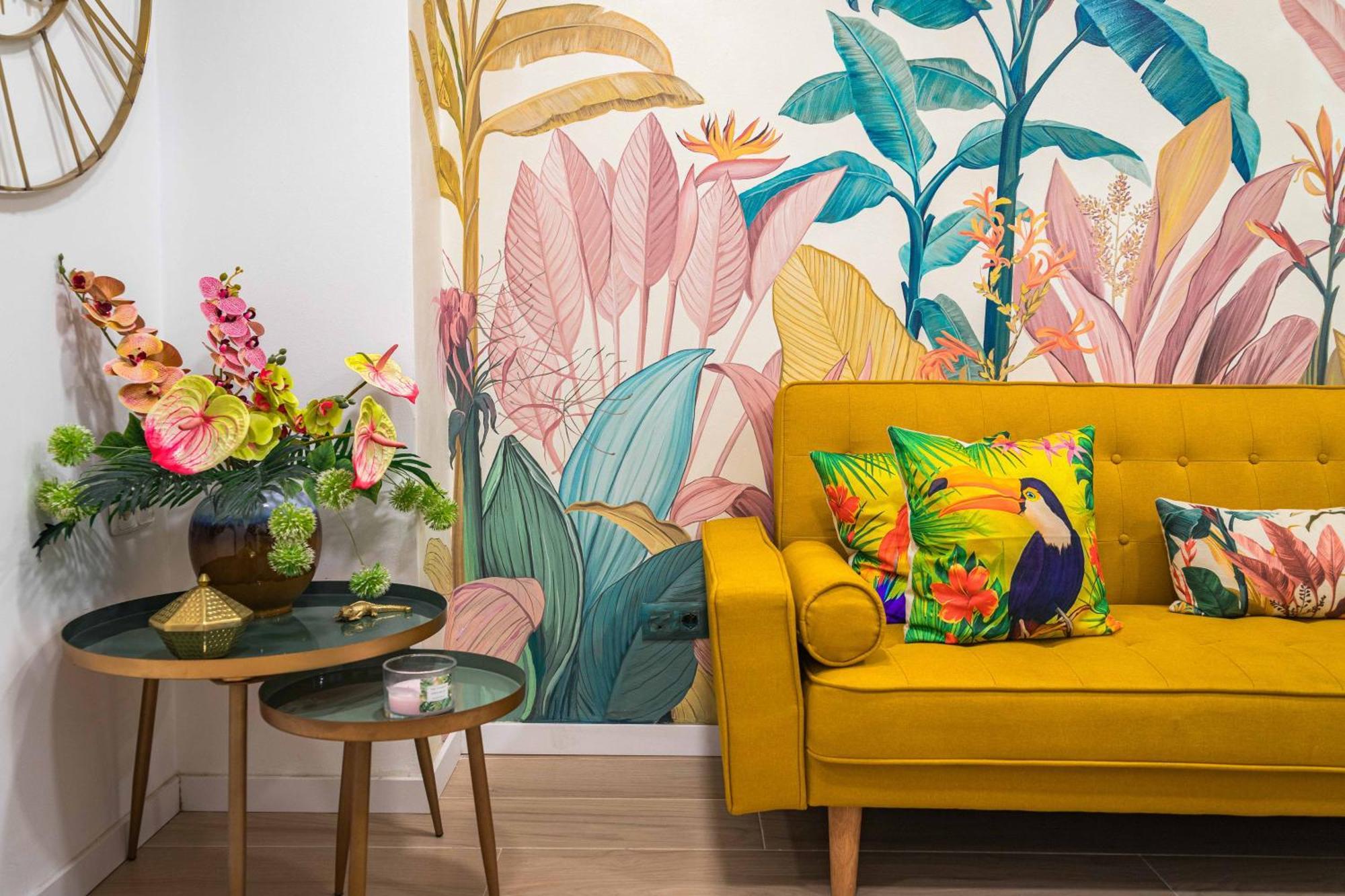 Artistic Flat Next To Ruzafa Welcome To The Jungle